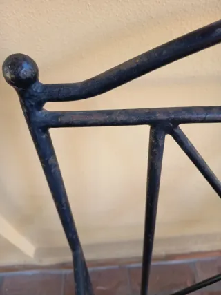 Due poltrone in ferro battuto