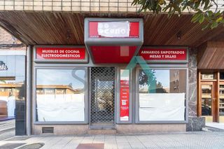 Local comercial en venta en Buenavista - El Cristo en Oviedo