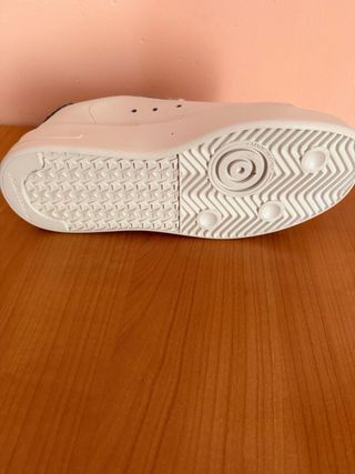 Zapatillas Golden Goose Blancas y Plateadas