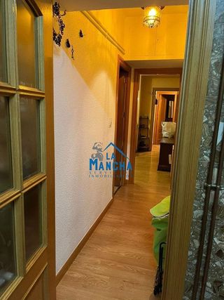 Piso en venta en Santa Cruz - Industria - Polígono Campollano en Albacete