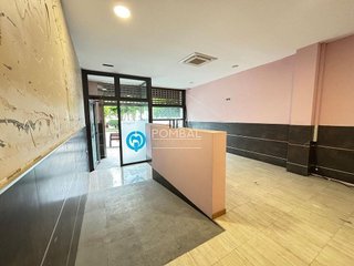 Local comercial en venta en Arzúa