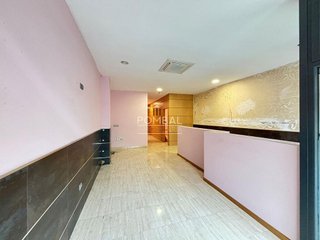 Local comercial en venta en Arzúa