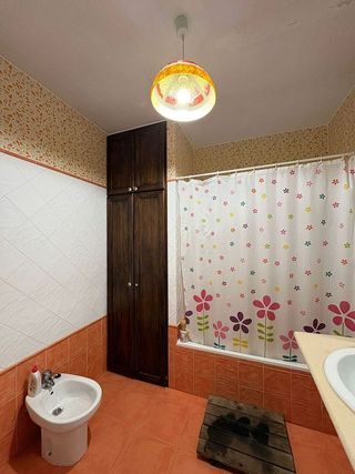 Chalet en venta en Carmona