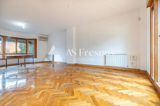 Casa adosada en venta en Fresnos en Torrejón de Ardoz