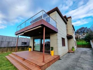 Chalet en venta en Matamá - Beade - Bembrive - Valádares - Zamáns en Vigo