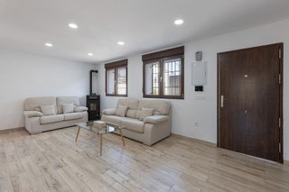Chalet en venta en Zubia (La)