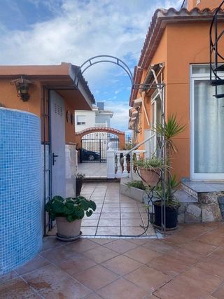 Chalet en venta en Oliva Playa en Oliva