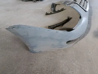 Parachoques Delantero VW Touran 1 precio 70€