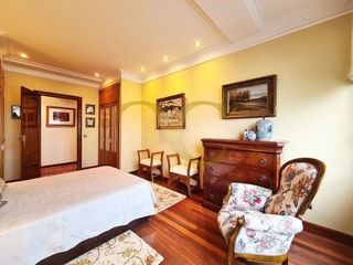 Piso en venta en Centro en Gijón