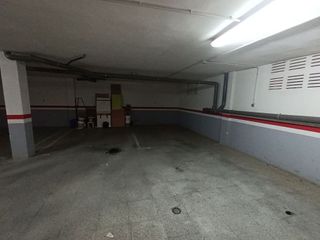 Garaje en venta en Linares