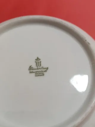 Zuppiera in porcellana con decori floreali