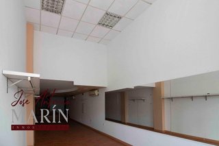 Local comercial en venta en Maria Auxiliadora - Barriada LLera en Badajoz