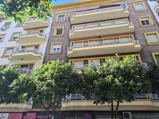 Piso en venta en La Buhaira en Sevilla