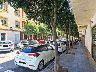 Piso en venta en La Buhaira en Sevilla