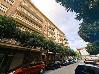 Piso en venta en La Buhaira en Sevilla