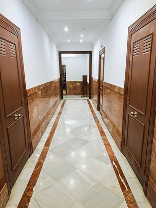 Piso en venta en La Buhaira en Sevilla