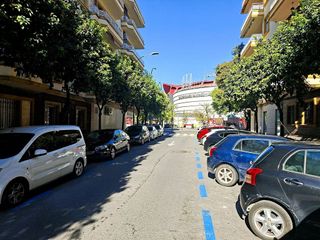 Piso en venta en La Buhaira en Sevilla