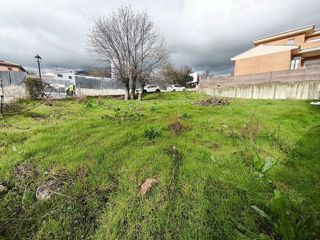 Solar en venta en Miraflores de la Sierra