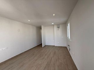 Piso en venta en Coria del Río