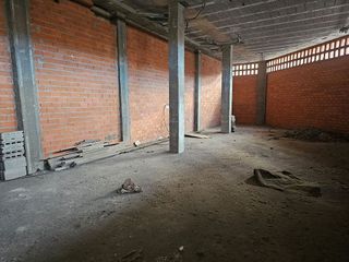 Local comercial en venta en La Ería - Masip en Oviedo