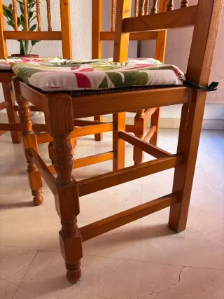 Lote 6 Sillas Madera con Cojines