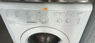 Lavadora secadora Indesit 7 KG A 5 KG RPM 1600