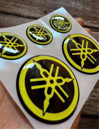 5 EMBLEMAS GEL YAMAHA CARENADO MOTO MT07 R1 R6