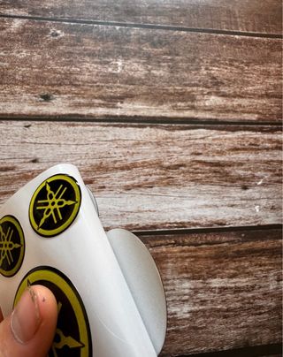 5 EMBLEMAS GEL YAMAHA CARENADO MOTO MT07 R1 R6