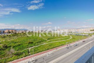 Piso en venta en Parque Ayala - Jardín de la Abadía - Huelín en Málaga