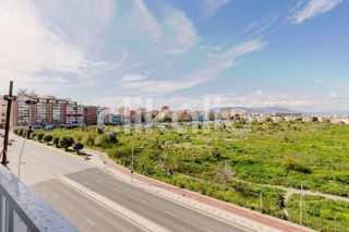 Piso en venta en Parque Ayala - Jardín de la Abadía - Huelín en Málaga