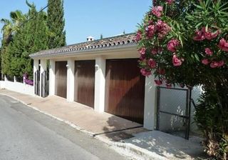 Chalet en alquiler en Elviria en Marbella