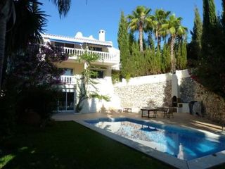 Chalet en alquiler en Elviria en Marbella
