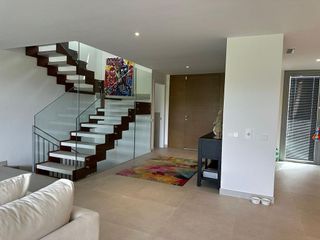 Casa adosada en alquiler en San Pedro de Alcántara pueblo en Marbella