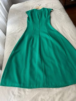 Elegante vestido verde