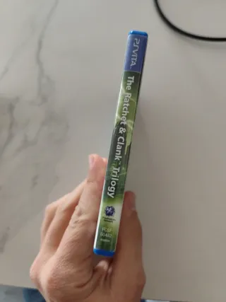 🇪🇸 Caja Juego Ratchet Clank Trilogy PS Vita