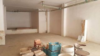 Local comercial en alquiler en Foios