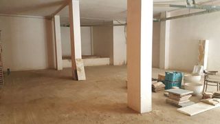 Local comercial en alquiler en Foios