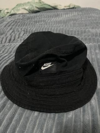 Gorro pescador Nike negro