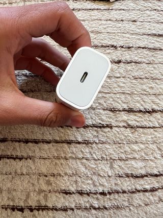 Cargador Apple iPhone 20W