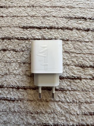 Cargador Apple iPhone 20W