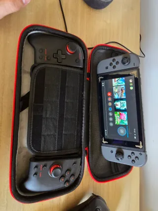 Nintendo Switch Gris y Negro más accesorios
