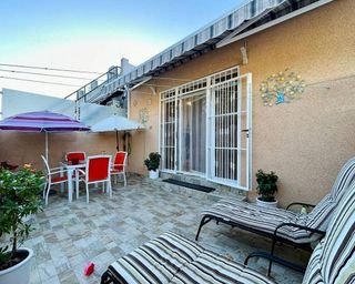 Casa adosada en venta en La Siesta - El Salado - Torreta en Torrevieja