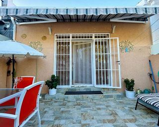 Casa adosada en venta en La Siesta - El Salado - Torreta en Torrevieja