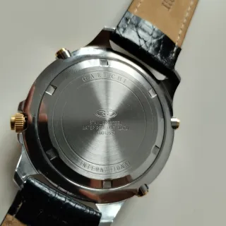 Reloj Negro, Acero y Oro GARUCHI Cronógrafo