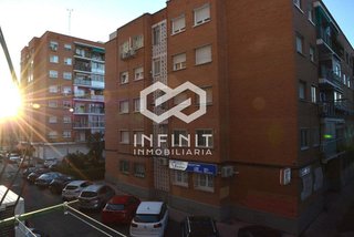 Piso en venta en Reyes Católicos en Alcalá de Henares