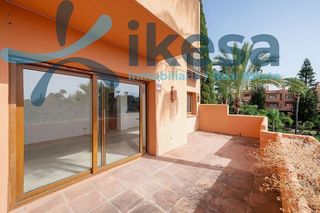 Casa adosada en venta en Calahonda en Mijas
