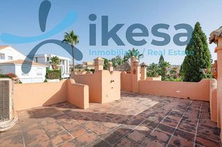 Casa adosada en venta en Calahonda en Mijas