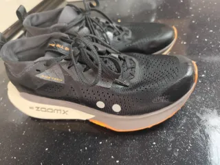 Nike ZoomX Unisex Talla 42