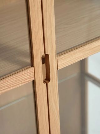 Vajillero Jysk Vesterby in legno e vetro