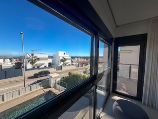 Chalet en venta en San Miguel de Salinas